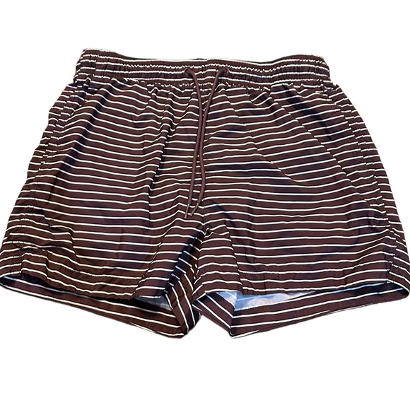 H‎ & M lined drawstring shorts, maroon with white stripes size medium polyester - Picture 1 of 11